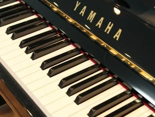 【お買得特価】YAMAHA U300 アップライトピアノ 中古アップライトピアノ】YAMAHA U300 （1996年製）｜島村楽器