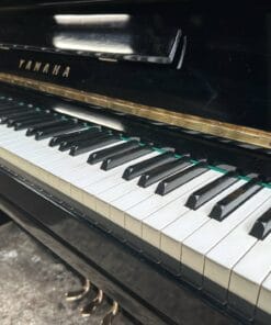 YAMAHA U3E
